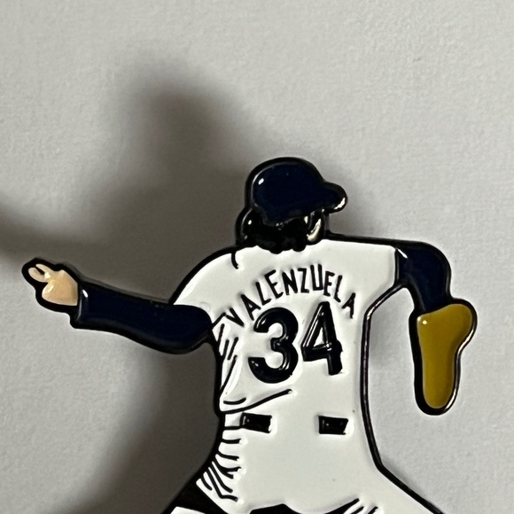 LA Dodgers Valenzuela 34 Hat Pin Pins Hats Baseball Fitted New Era Blue White - Picture 2 of 8